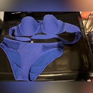 Women’s bathing suit